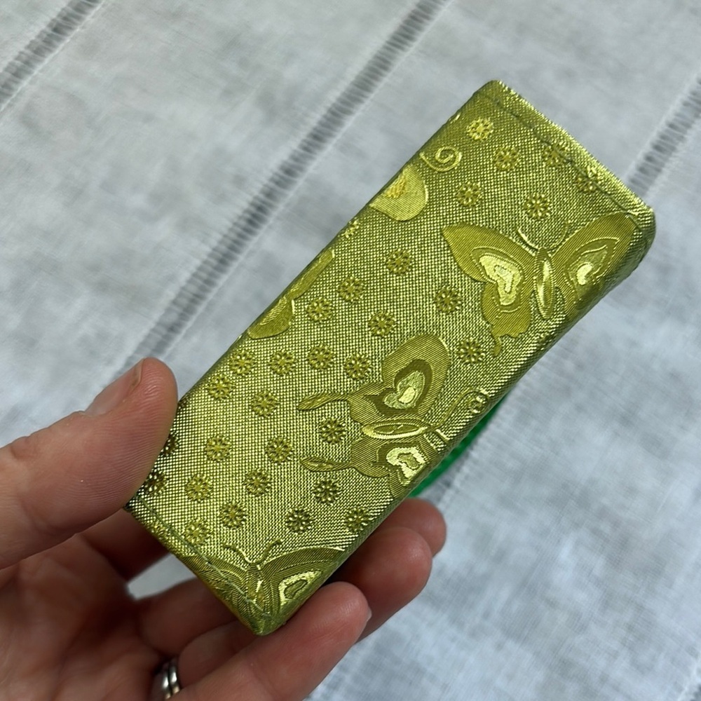 Tik.Tok Green Mini Bag with Butterfly Design - Picture 4 of 12